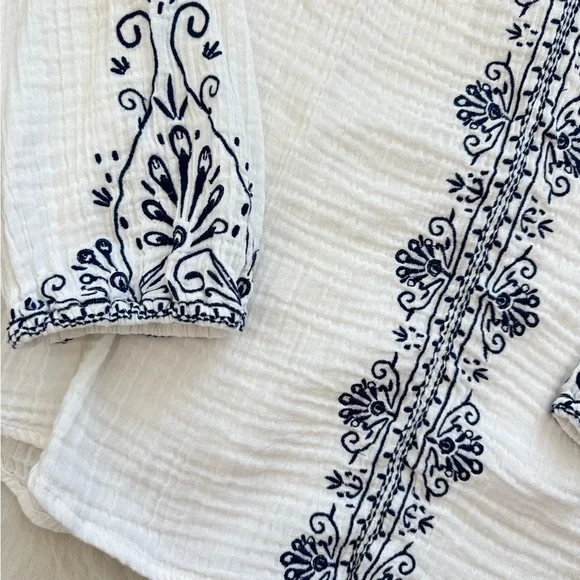 Liverpool white and navy Embroidered top - Picture 3 of 5